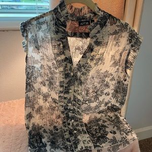 Floral sleeveless blouse, size medium